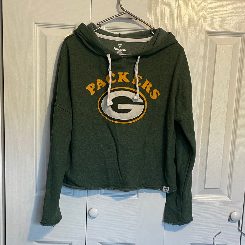 Fanatics Dark Green Packers Hoodie cropped distressed small pit to pit 24”